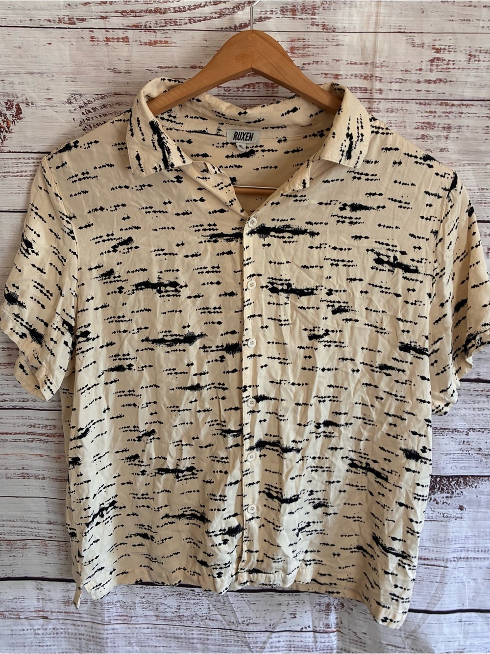 Ruxen Cream Short-Sleeve Button-Up Shirt with Black Abstract Print XL
